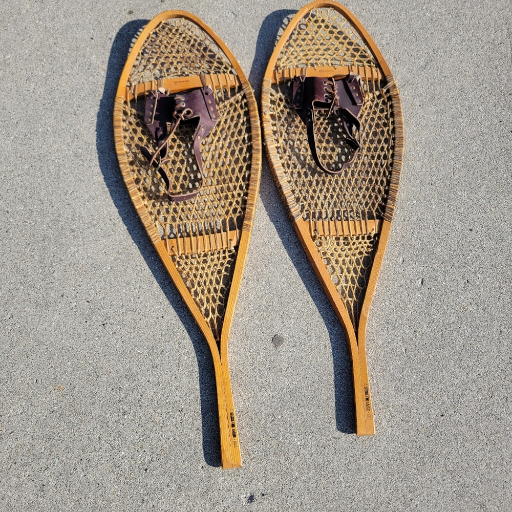 Antique Browing 40s 50s White Ash Canadian Snowshoes  teardrop shape leather bin